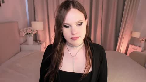 Snapshot of effiemur chatting on 06-10-26, 08:46 Effie Mur online show from 06-10-26, 08:46