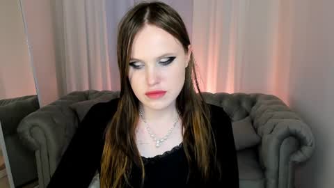 Snapshot of effiemur chatting on 07-05-26, 04:19 Effie Mur online show from 07-05-26, 04:19