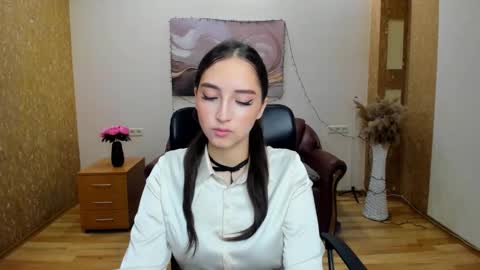 Effy Royse online show from 02-11-26, 06:51