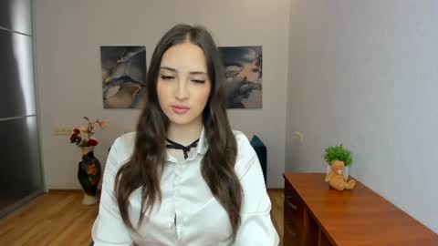 Snapshot of effy_royse chatting on 06-21-26, 05:10 Effy Royse online show from 06-21-26, 05:10