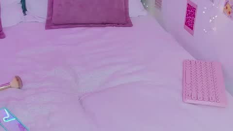 Snapshot of effyevans2 chatting on 03-06-25, 04:19 - new video where i CUM in BIO online show from 03-06-25, 04:19