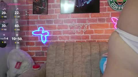 effystone777 online show from 10-28-25, 01:58