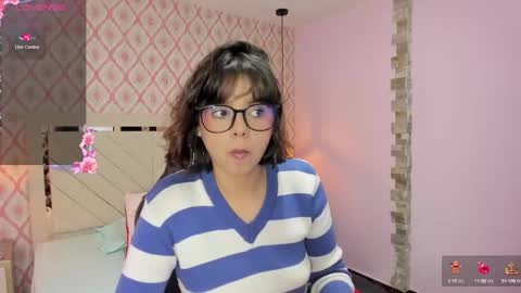  E F F Y  online show from 12-10-24, 07:32