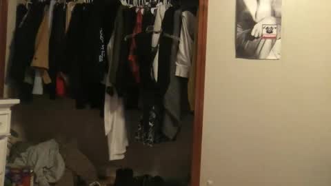 eggnog_and_booty online show from 04-17-26, 11:30