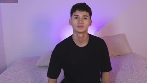 Eiden Blake online show from 12-20-25, 03:46