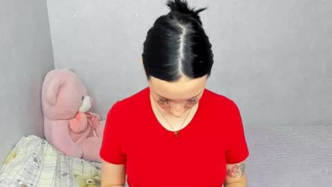 eileenmoores online show from 03-11-26, 04:24