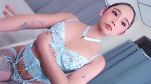 Eilleh online show from 12-21-25, 10:33