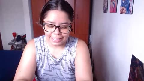 eimy_saenzz online show from 11-09-25, 04:27