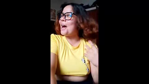 eimy_saenzz online show from 04-11-26, 05:17