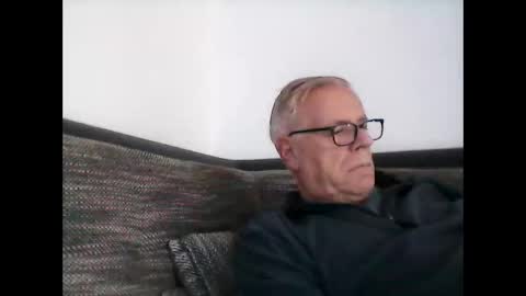 Snapshot of eisbaer1957 chatting on 12-20-24, 01:11 eisbaer1957 online show from 12-20-24, 01:11