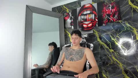 Snapshot of eithan__boy chatting on 02-25-26, 12:04 Eithan online show from 02-25-26, 12:04