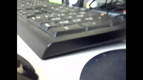 Snapshot of ejaculator75 chatting on 09-17-25, 03:24 Horny me online show from 09-17-25, 03:24