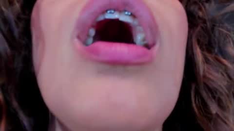 Snapshot of eka_urda chatting on 06-14-26, 02:24 Eka online show from 06-14-26, 02:24