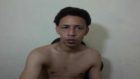 Instagram BelowAbajo online show from 04-17-26, 02:58