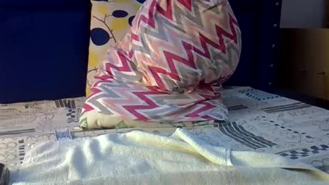 petite online show from 01-03-25, 08:54