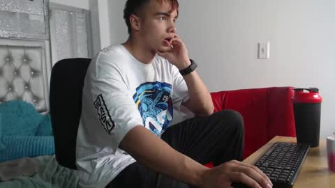 Snapshot of el_principee chatting on 03-12-25, 05:28 el_principee online show from 03-12-25, 05:28