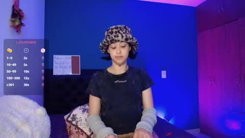 Snapshot of ela_0 chatting on 10-07-25, 06:43 Ela  Help me reach 100 thumbs up online show from 10-07-25, 06:43