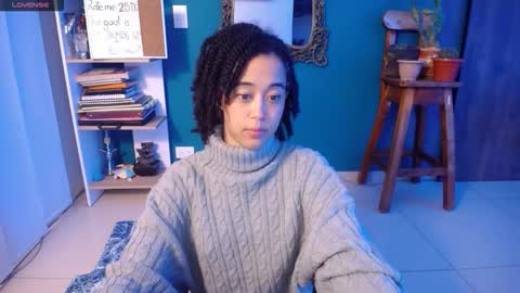 Snapshot of ela_0 chatting on 10-27-25, 05:00 Ela  Help me reach 100 thumbs up online show from 10-27-25, 05:00