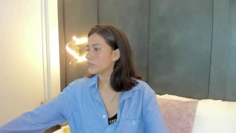 E L A I A online show from 08-07-26, 07:49