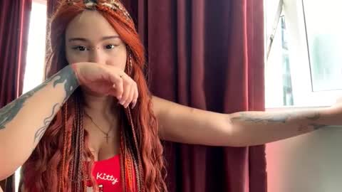 Mia online show from 03-05-26, 05:14