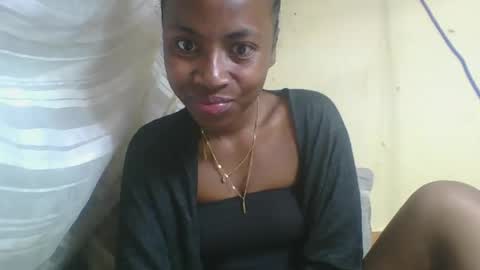 Snapshot of elalia1234 chatting on 09-21-25, 12:23 elalia1234 online show from 09-21-25, 12:23