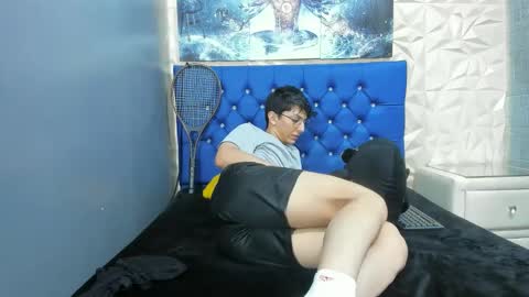 Elan Giralon online show from 03-18-26, 12:36