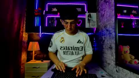 Elan Giralon online show from 08-07-26, 07:05