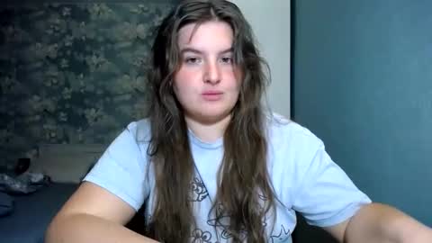 Elanis online show from 05-16-26, 12:40