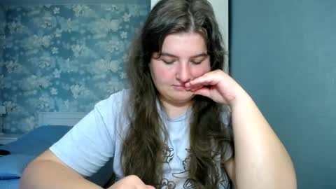 Elanis online show from 06-24-26, 12:37