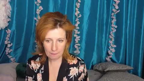 Elanna online show from 09-29-25, 04:12