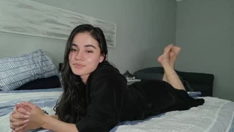 Snapshot of elarahayes chatting on 05-07-26, 07:30 Elara Hayes online show from 05-07-26, 07:30