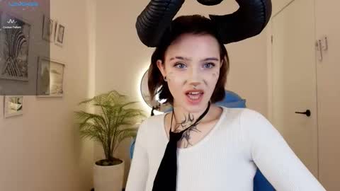 elastikiss online show from 10-28-25, 02:26