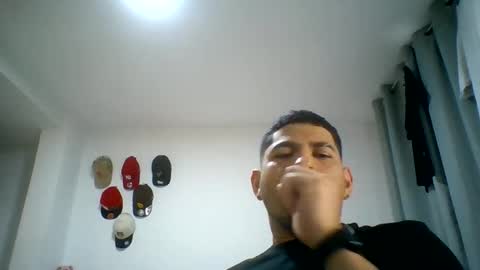 Snapshot of elberjimenes97 chatting on 05-19-26, 12:38 elberjimenes97 online show from 05-19-26, 12:38