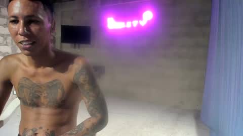 Snapshot of elchicletv chatting on 12-05-24, 06:21 El CHICLE TV - SHOW online show from 12-05-24, 06:21