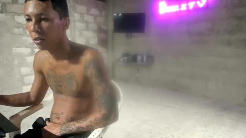 Snapshot of elchicletv chatting on 12-26-24, 08:50 El CHICLE TV - SHOW online show from 12-26-24, 08:50