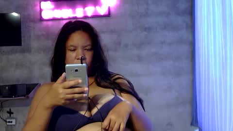 Snapshot of elchicletv chatting on 02-25-25, 03:05 El CHICLE TV - SHOW online show from 02-25-25, 03:05