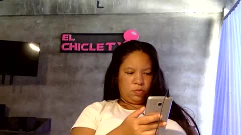 Snapshot of elchicletv chatting on 02-28-25, 04:31 El CHICLE TV - SHOW online show from 02-28-25, 04:31