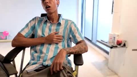 Snapshot of elchicletv chatting on 09-12-25, 11:04 El CHICLE TV - SHOW online show from 09-12-25, 11:04