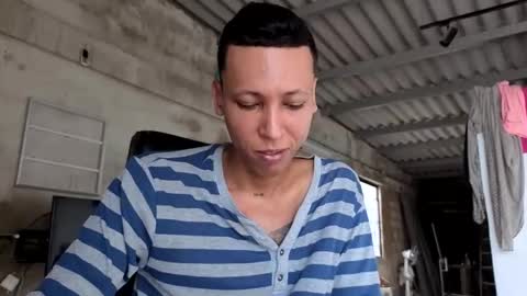 Snapshot of elchicletv chatting on 10-19-25, 03:23 El CHICLE TV - SHOW online show from 10-19-25, 03:23