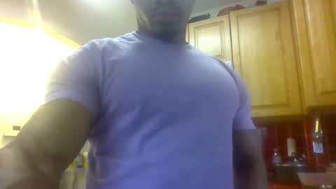 Snapshot of eldisiac chatting on 12-23-24, 06:16 EL-Disiac online show from 12-23-24, 06:16