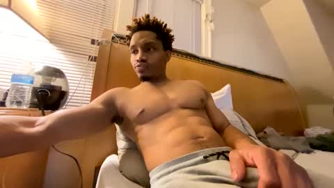 Snapshot of eldisiac chatting on 02-09-25, 04:04 EL-Disiac online show from 02-09-25, 04:04