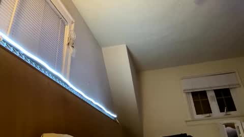 Snapshot of eldisiac chatting on 03-08-25, 03:39 EL-Disiac online show from 03-08-25, 03:39