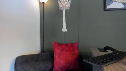 Snapshot of elecktra_sweet chatting on 04-25-26, 03:53 Elecktra online show from 04-25-26, 03:53