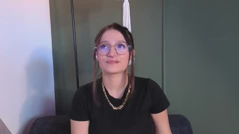 Snapshot of elecktra_sweet chatting on 05-14-26, 08:26 Elecktra online show from 05-14-26, 08:26
