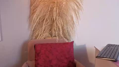 Snapshot of elecktra_sweet chatting on 06-11-26, 12:32 Elecktra online show from 06-11-26, 12:32