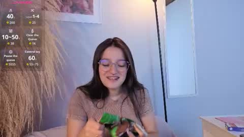Snapshot of elecktra_sweet chatting on 06-12-26, 07:24 Elecktra online show from 06-12-26, 07:24