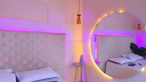 ELECTRA  online show from 10-31-25, 02:40