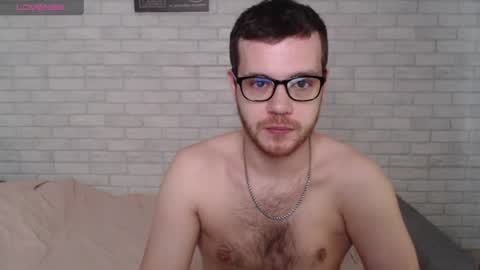 Snapshot of electric_smile chatting on 06-22-26, 07:16 Alex online show from 06-22-26, 07:16