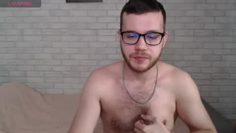 Snapshot of electric_smile chatting on 06-27-26, 07:35 Alex online show from 06-27-26, 07:35