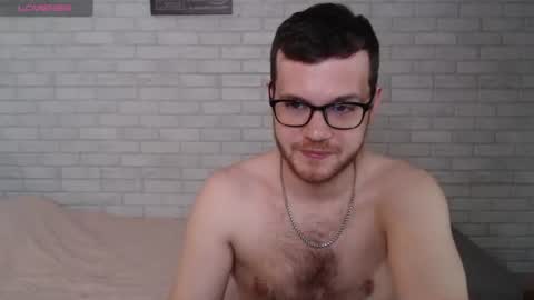 Snapshot of electric_smile chatting on 07-19-26, 06:17 Alex online show from 07-19-26, 06:17